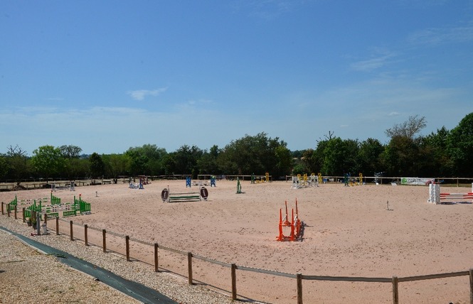 Combelles centre équestre Rodez Agglomération 2 - Le Monastère